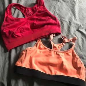 Sports bra